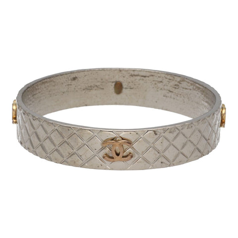 【中古】 CHANEL シャネル マトラッセ ココマーク バングル 98P シルバー ゴールド キルティング キルテッド ブレスレット 23029403 RS 【中古】 CHANEL シャネル マトラッセ ココマーク バングル 98P シルバー ゴールド キルティング キルテッド ブレスレット 23029403 RS