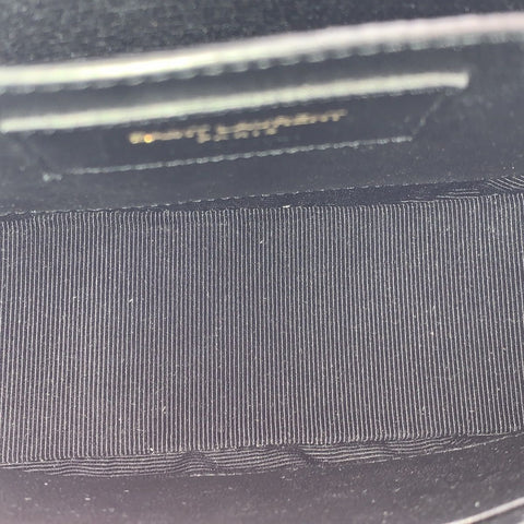 【中古】 Saint Laurent サンローラン クラシック モノグラム カメラ バッグ 395791 ショルダーバッグ クロスボディバッグ リップスティック ミニバッグ 23035378 AO 【中古】 Saint Laurent サンローラン クラシック モノグラム カメラ バッグ 395791 ショルダーバッグ クロスボディバッグ リップスティック ミニバッグ 23035378 AO