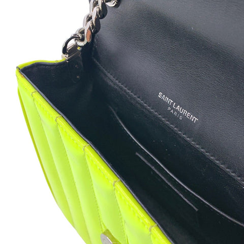 【中古】 Saint Laurent サンローラン ヴィキ スモール チェーンショルダーバッグ 538439 YSL ロゴ パテントレザー 蛍光イエロー レディース 23040760 AO 【中古】 Saint Laurent サンローラン ヴィキ スモール チェーンショルダーバッグ 538439 YSL ロゴ パテントレザー 蛍光イエロー レディース 23040760 AO