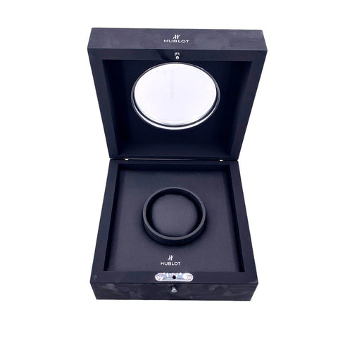 【中古】 Hublot ウブロ 腕時計収納ケース ウブロ ケース 22029332 YM 【中古】 Hublot ウブロ 腕時計収納ケース ウブロ ケース 22029332 YM