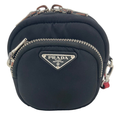 【中古】 PRADA プラダ リストレッド 化粧ポーチ 1NE026 ナイロン レディース 黒 ストラップ付 ミニバッグ 23019912 AS 【中古】 PRADA プラダ リストレッド 化粧ポーチ 1NE026 ナイロン レディース 黒 ストラップ付 ミニバッグ 23019912 AS