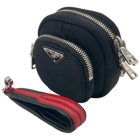 【中古】 PRADA プラダ リストレッド 化粧ポーチ 1NE026 ナイロン レディース 黒 ストラップ付 ミニバッグ 23019912 AS 【中古】 PRADA プラダ リストレッド 化粧ポーチ 1NE026 ナイロン レディース 黒 ストラップ付 ミニバッグ 23019912 AS