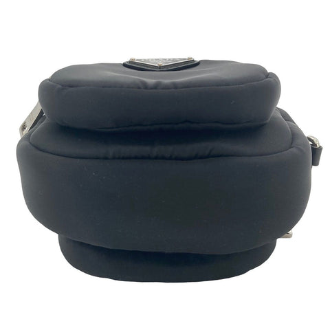 【中古】 PRADA プラダ リストレッド 化粧ポーチ 1NE026 ナイロン レディース 黒 ストラップ付 ミニバッグ 23019912 AS 【中古】 PRADA プラダ リストレッド 化粧ポーチ 1NE026 ナイロン レディース 黒 ストラップ付 ミニバッグ 23019912 AS