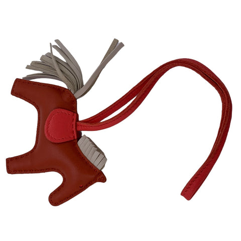 【中古】 HERMES エルメス バッグチャーム U刻印 ロデオチャームPM バッグチャーム キーホルダー 23029950 AT 【中古】 HERMES エルメス バッグチャーム U刻印 ロデオチャームPM バッグチャーム キーホルダー 23029950 AT