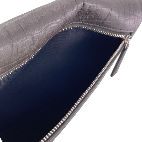 【中古】 Saint Laurent サンローラン クロスエンボス クラッチバッグ 601313 セカンドバッグ 2つ折り メンズ レザー 鞄 23040937 AS 【中古】 Saint Laurent サンローラン クロスエンボス クラッチバッグ 601313 セカンドバッグ 2つ折り メンズ レザー 鞄 23040937 AS