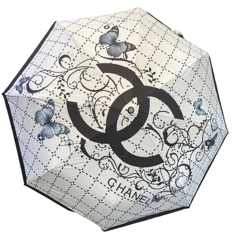 【中古】 CHANEL シャネル CCロゴ 折り畳み傘 ココマーク レディース 白×黒 保存袋付 21043847 AS