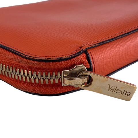 【中古】 Valextra ヴァレクストラ V9L06-044-000U-OC ラウンドジップ 長財布 レディース オレンジ パスポートケース 22016492 MK