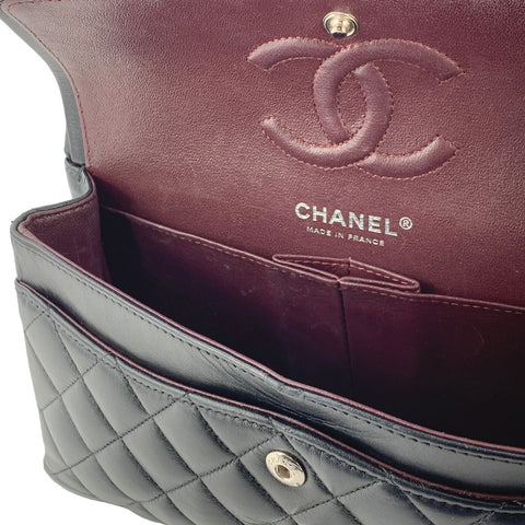 【中古】 CHANEL シャネル マトラッセ 23 チェーンショルダー Wフラップ A01113 ターンロック ココマーク ロゴ キルティング ラムスキン スモール クラシック ハンドバッグ 23020529 AO