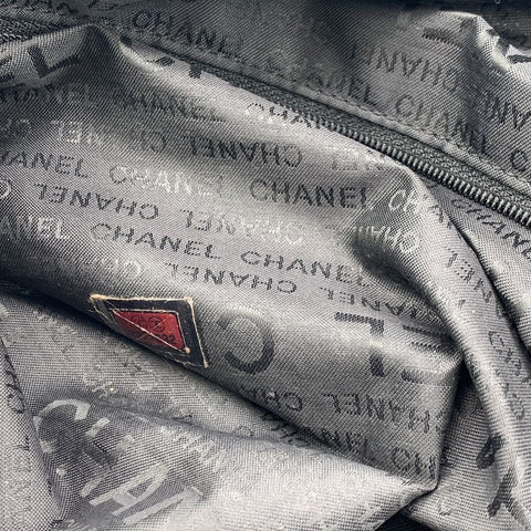 【中古】 CHANEL シャネル スポーツライン ウエストポーチ A19978 ボディバッグ ショルダー ココマーク ナイロン ヴィンテージ メンズ レディース 23038205 AO