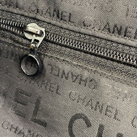 【中古】 CHANEL シャネル スポーツライン ウエストポーチ A19978 ボディバッグ ショルダー ココマーク ナイロン ヴィンテージ メンズ レディース 23038205 AO