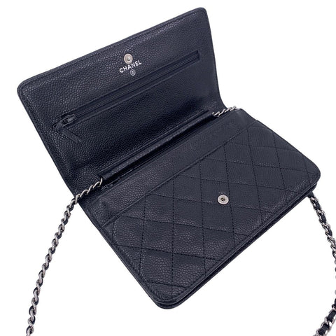 【中古】 CHANEL シャネル  レディース財布 マトラッセ AP0250 ココマーク チェーンウォレット キャビアスキン ブラック 23041543 AK