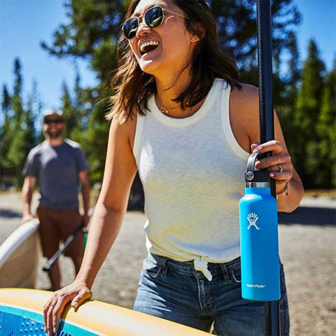 ハイドロフラスク 18oz 魔法瓶 タンブラー Hydro Flask HYDRATION Standard Mouth 18oz(532ml) 保冷・保温 ステンレスボトル おしゃれ ヨガ  ピクニック  旅行 トラベル フェス フィットネス スポーツ レジャー アウトドア ジム 水筒 890011 キャンプ アウトドア [220308]