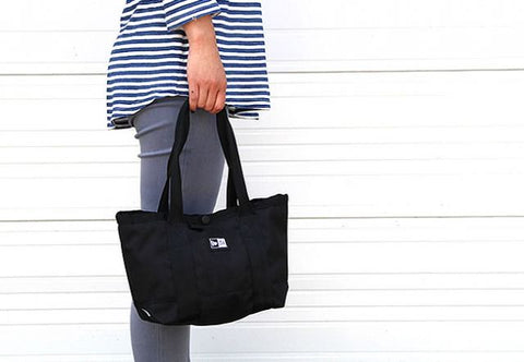 【最大64%OFF!!楽天スーパーSALE!!】ニューエラ トートバッグ ミニ NEWERA  MINI TOTE BAG 6L レディース メンズ ゴルフ ジム 軽量 小型 ファスナー付き 小さめ  弁当入れ ミニトート 鞄 カバン bag キャップ 軽量 14521301 / 14521300 / 14392102 メール便 (240305)