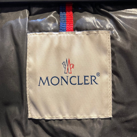 【中古】 MONCLER モンクレール MAYA JACKET 黒 メンズ ダウンジャケット 0サイズ  22020615 AS