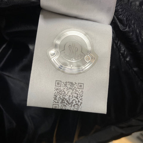 【中古】 MONCLER モンクレール  コート・ジャケット   ISORNO イソルノ ダウンジヤケツト 1サイズ メンズ 22036166 AS