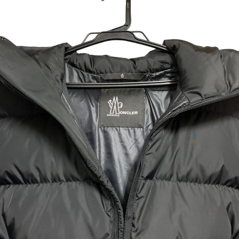 【中古】 MONCLER モンクレール  コート・ジャケット   ISORNO イソルノ ダウンジヤケツト 1サイズ メンズ 22036166 AS