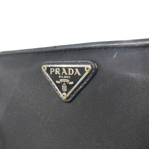 【中古】 PRADA プラダ 2つ折り財布 ナイロン/サフィアーノ 三角ロゴ ブラック L字ファスナー ウォレット 22037985 DS