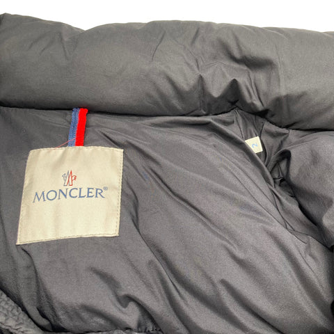 【中古】 MONCLER モンクレール  アラヴィス ダウンジャケット ブラック 2サイズ メンズ  F20911 22044362 AS