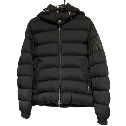 【中古】 MONCLER モンクレール  アラヴィス ダウンジャケット ブラック 2サイズ メンズ  F20911 22044362 AS