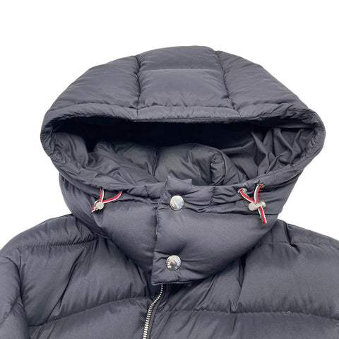 【中古】 MONCLER モンクレール  アラヴィス ダウンジャケット ブラック 2サイズ メンズ  F20911 22044362 AS