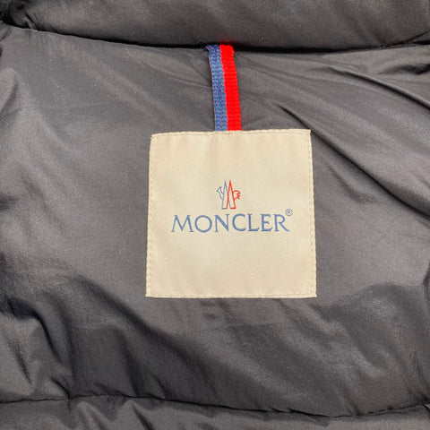 【中古】 MONCLER モンクレール  アラヴィス ダウンジャケット ブラック 2サイズ メンズ  F20911 22044362 AS