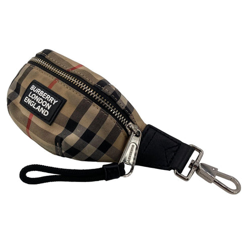 【中古】 BURBERRY バーバリー バムバッグ型 バッグチャーム 8031058 キーホルダー メンズ 小物 23012243 AS