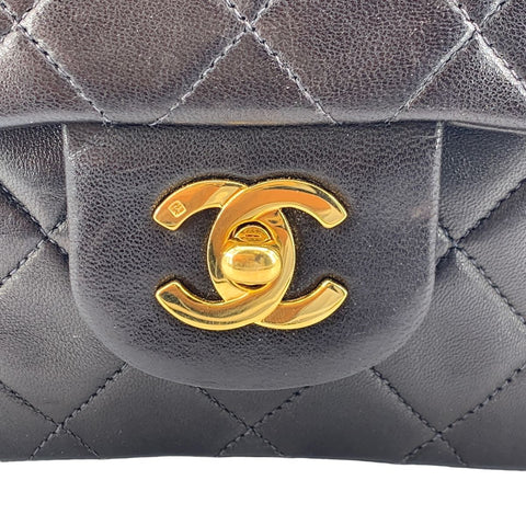 【中古】 CHANEL シャネル マトラッセ 23 チェーンショルダー Wフラップ A01113 ターンロック ココマーク ロゴ キルティング ラムスキン 23015145 AO