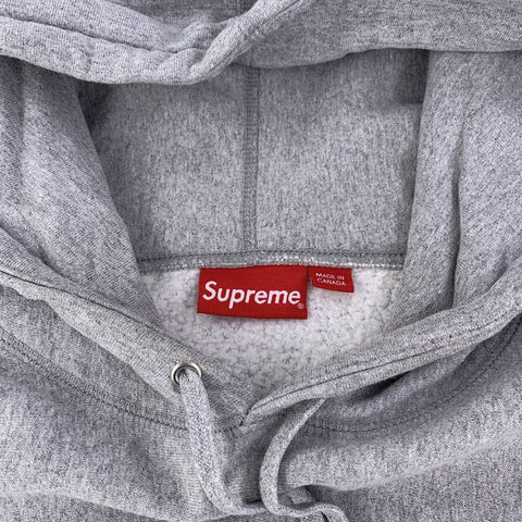 【中古】 SUPREME シュプリーム 21SS KAWS Chalk Logo Hooded Sweatshirt グレー Lサイズ ロゴ パーカー フーディ 23017070DS