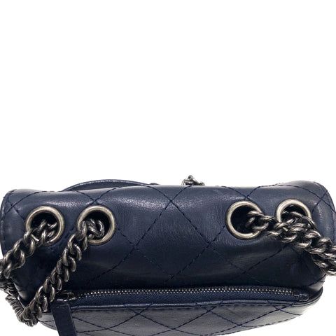 【中古】 CHANEL シャネル  マトラッセ  チェーンショルダーバッグ ネイビー ラムスキン SV金具 レディース23019146 HO