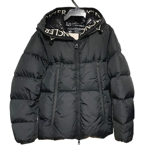 【中古】 MONCLER モンクレール  ジャケット・アウター   MONTCLA ダウンジャケットモンクラ F20911B56900 23033348 AK