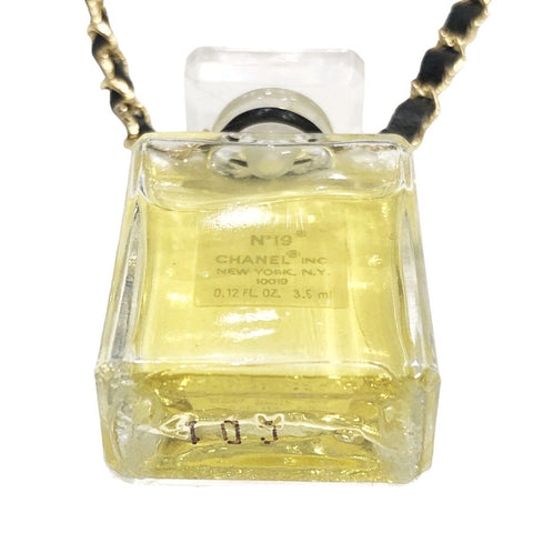 【中古】 CHANEL シャネル  ネックレス・ペンダント 香水ボトルネックレス No.19 パフューム 23035496 AK