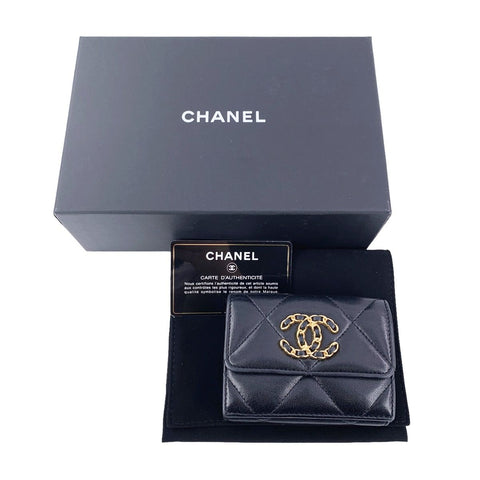 【中古】 CHANEL シャネル  レディース財布  AP1789 19 スモール フラップ ラムスキン ウォレット 23037412 AK