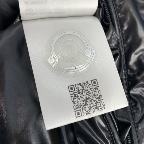 【中古】 MONCLER モンクレール Kita Gilet 3 H20911A00208 596C0 ブラック 黒 総柄 キタ ジレ ダウンジャケット ダウンベスト アウター  23038053 RS