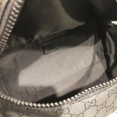 【中古】 GUCCI グッチ  ボディバッグ・ウエストポーチ   ナイロン ボディバッグ 23040759 AK