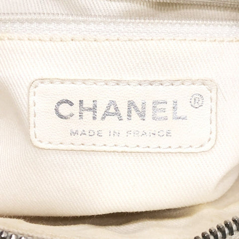 【中古】 CHANEL シャネル  ショルダーバッグ デカココ マトラッセ キャビアスキン ワンショルダーバッグ ホワイト 23041516 AK