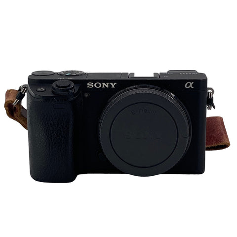【中古】 SONY ソニー α6300 ILCE-6300 レンズキット 一眼レフカメラ ジャンク扱い 21038067 AS