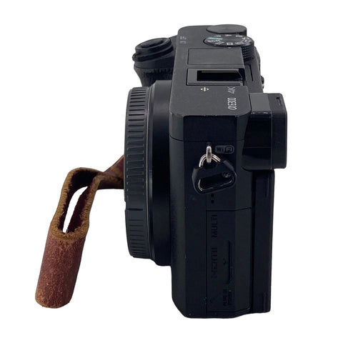 【中古】 SONY ソニー α6300 ILCE-6300 レンズキット 一眼レフカメラ ジャンク扱い 21038067 AS