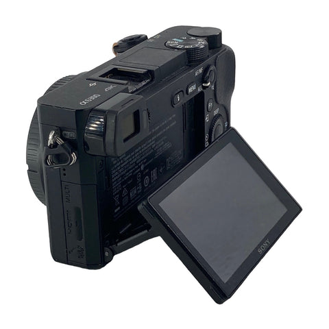 【中古】 SONY ソニー α6300 ILCE-6300 レンズキット 一眼レフカメラ ジャンク扱い 21038067 AS
